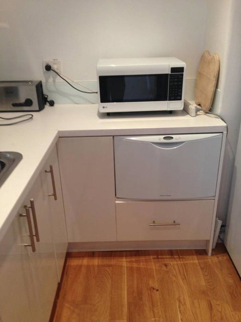 Hobart Colonial Apartment - Broome Tourism 3