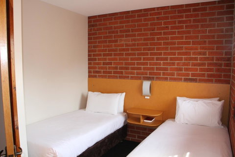Bay Hotel Apartments - Broome Tourism 31