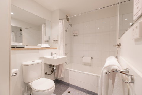 Bay Hotel Apartments - Broome Tourism 22