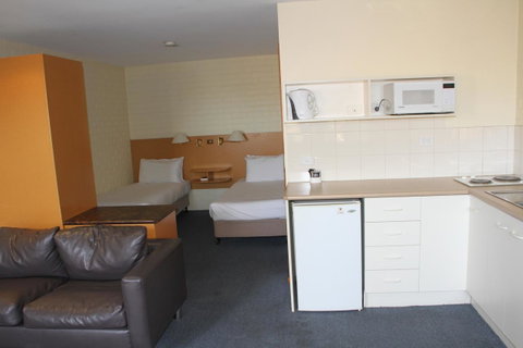Bay Hotel Apartments - Broome Tourism 29