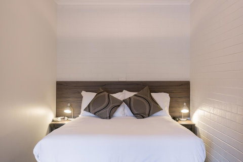 Bay Hotel Apartments - Broome Tourism 25