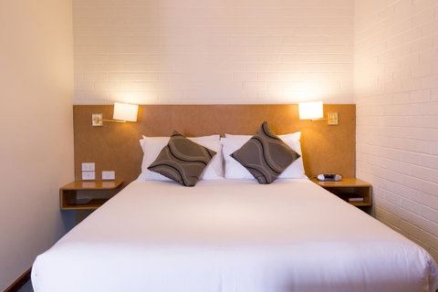 Bay Hotel Apartments - Broome Tourism 35