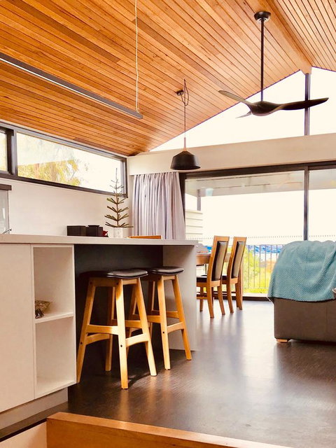 Omaroo House - Panoramic Water Views - Broome Tourism 15