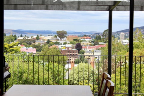 Omaroo House - Panoramic Water Views - Broome Tourism 6