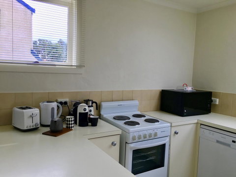 4 At 8 Townhouse Newcastle St - Broome Tourism 4