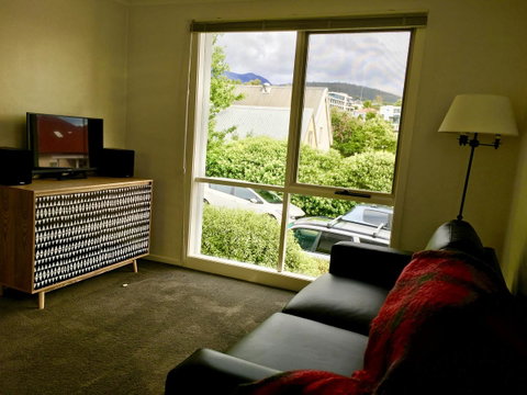 4 At 8 Townhouse Newcastle St - Broome Tourism 7