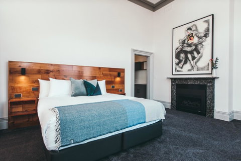 Maylands Lodge - Broome Tourism 21