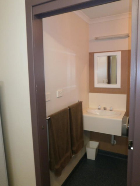 Launceston Backpackers - Broome Tourism 33