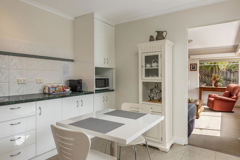 Moonrise View Apartment - Broome Tourism 0