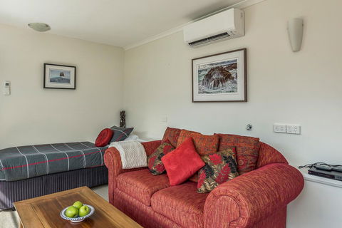 Moonrise View Apartment - Broome Tourism 2