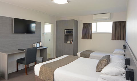 Bridge Hotel - Broome Tourism 3