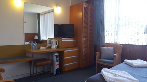 Mt Lyell Motor Inn - Broome Tourism 32