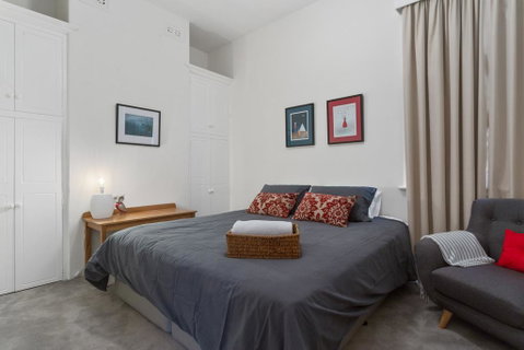 WEST NEST | Classic 3BR Hobart Terrace BEST Location, View, Close To City - Broome Tourism 11