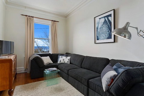 WEST NEST | Classic 3BR Hobart Terrace BEST Location, View, Close To City - Broome Tourism 3