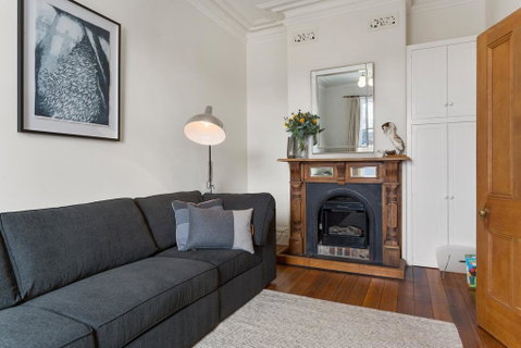 WEST NEST | Classic 3BR Hobart Terrace BEST Location, View, Close To City - Broome Tourism 13