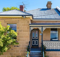 WEST NEST  Classic 3BR Hobart Terrace BEST Location View Close to City - Broome Tourism