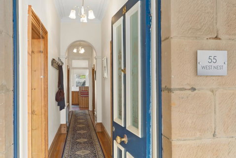 WEST NEST | Classic 3BR Hobart Terrace BEST Location, View, Close To City - Broome Tourism 25
