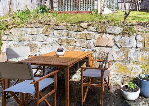 WEST NEST | Classic 3BR Hobart Terrace BEST Location, View, Close To City - Broome Tourism 21