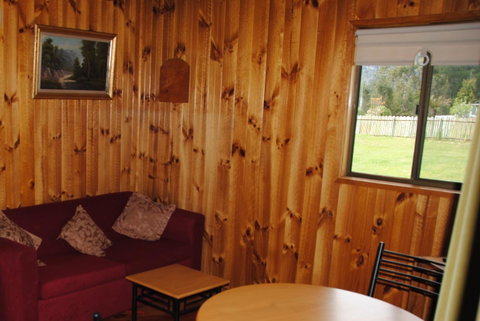 The Wombat Cottage - Broome Tourism 6