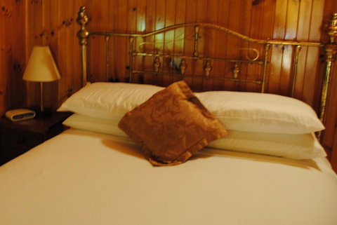 The Wombat Cottage - Broome Tourism 9