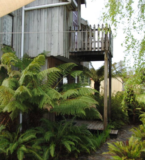 The Wombat Cottage - Broome Tourism 3
