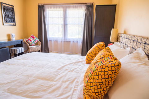 Ashdowns Of Dover - Broome Tourism 17
