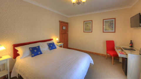 Ashdowns Of Dover - Broome Tourism 6