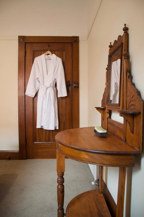 Gorgeous Hobart Accommodation - Park On Park - New Town - Broome Tourism 31