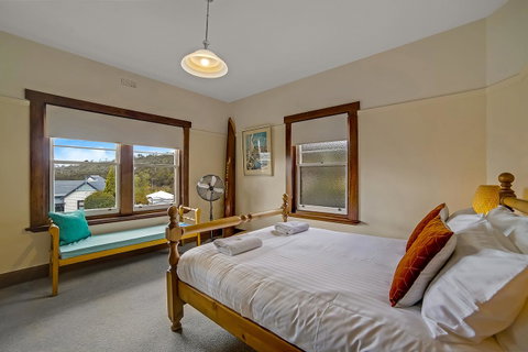 Gorgeous Hobart Accommodation - Park On Park - New Town - Broome Tourism 26
