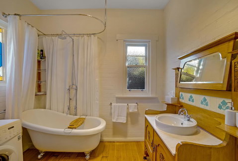 Gorgeous Hobart Accommodation - Park On Park - New Town - Broome Tourism 36