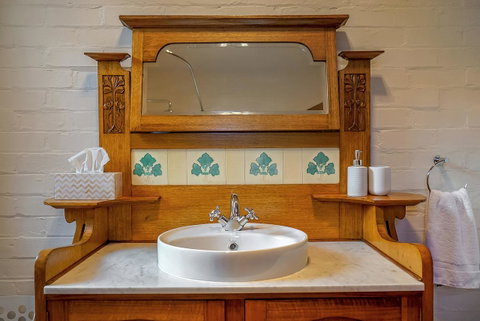 Gorgeous Hobart Accommodation - Park On Park - New Town - Broome Tourism 37