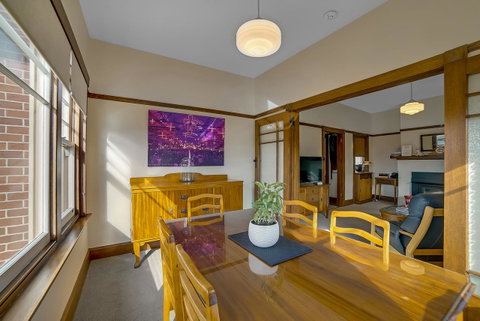 Gorgeous Hobart Accommodation - Park On Park - New Town - Broome Tourism 16