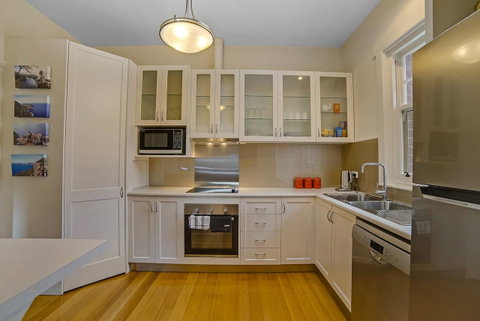 Gorgeous Hobart Accommodation - Park On Park - New Town - Broome Tourism 18