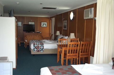 Point Lonsdale Guest House - Broome Tourism 2