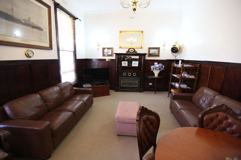 Point Lonsdale Guest House - Broome Tourism 16