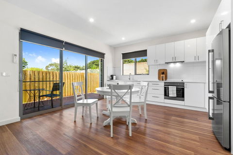 Rosewater Townhouses Dromana - Broome Tourism 9
