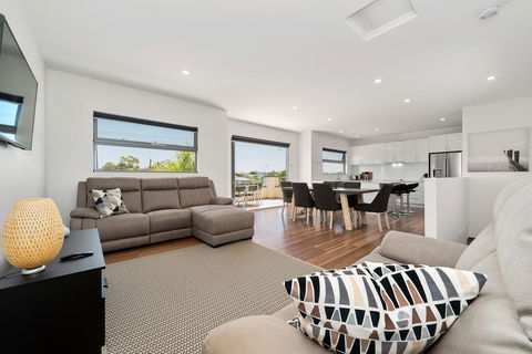 Rosewater Townhouses Dromana - Broome Tourism 0