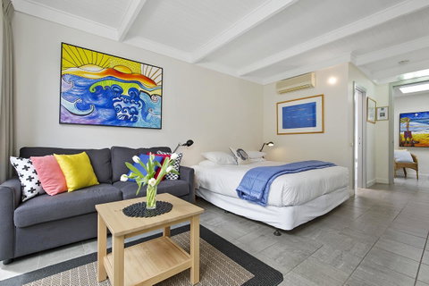 Oceanic Sorrento - Broome Tourism 13