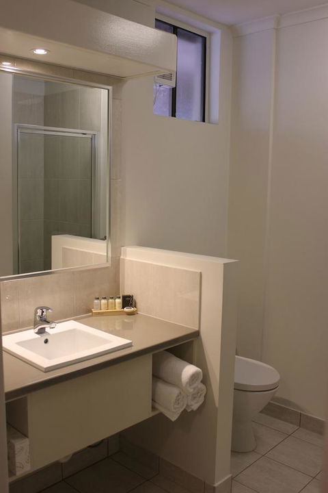 Swan Hill Resort - Broome Tourism 16