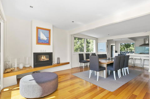 Front Beach House - Broome Tourism 16