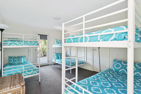 Front Beach House - Broome Tourism 21
