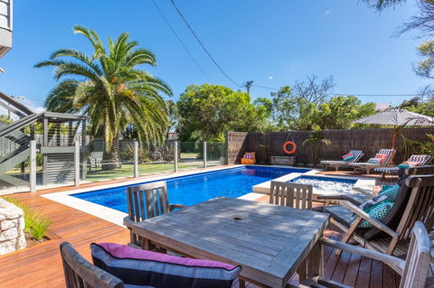 Front Beach House - Broome Tourism 9