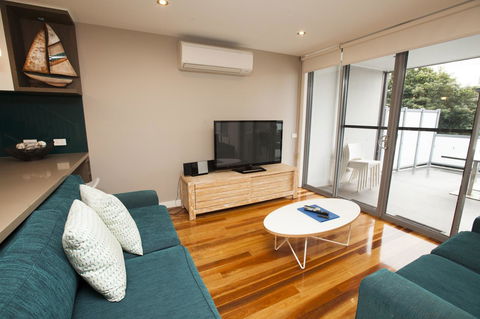 7 Falls Apartments - Broome Tourism 5