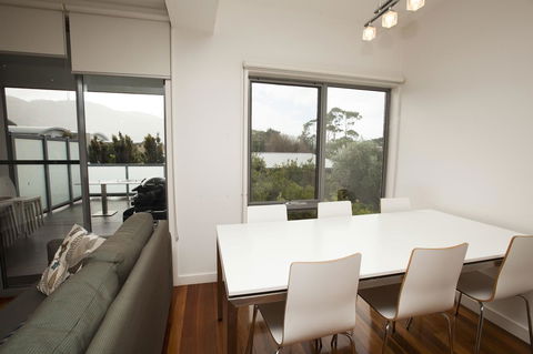 7 Falls Apartments - Broome Tourism 10