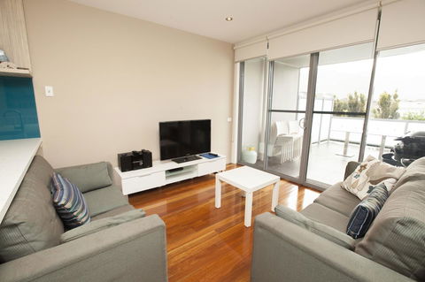 7 Falls Apartments - Broome Tourism 12