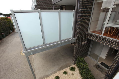 7 Falls Apartments - Broome Tourism 7