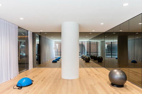 Winston Apartments Docklands - Broome Tourism 21