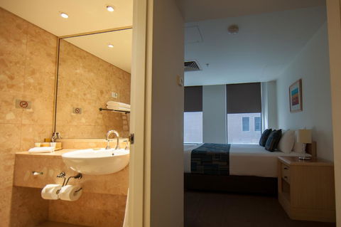CitiClub Hotel Melbourne - Broome Tourism 10
