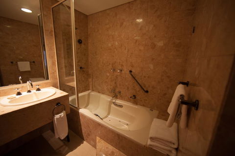 CitiClub Hotel Melbourne - Broome Tourism 23