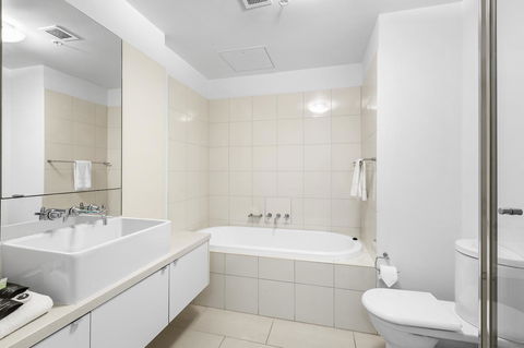 Melbourne Holiday Apartments Flinders Wharf - Broome Tourism 16